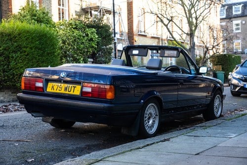 1993 BMW 320i Convertible (E30) à venda (imagem 7 de 155)