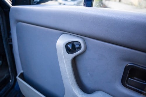 1993 BMW 320i Convertible (E30) à venda (imagem 23 de 155)