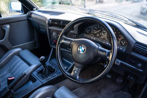 1993 BMW 320i Convertible (E30) à venda (imagem 35 de 155)