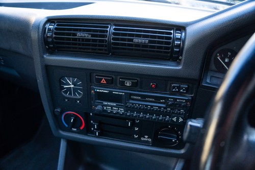 1993 BMW 320i Convertible (E30) à venda (imagem 56 de 155)