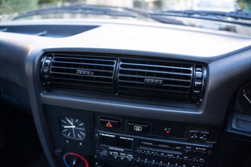 1993 BMW 320i Convertible (E30) à venda (imagem 57 de 155)