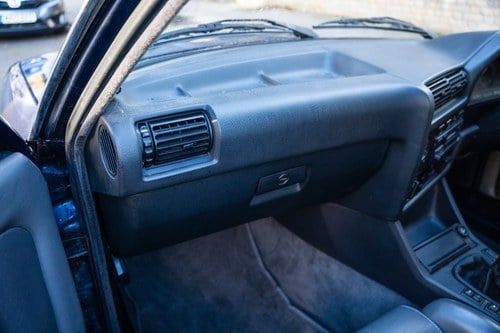 1993 BMW 320i Convertible (E30) à venda (imagem 83 de 155)