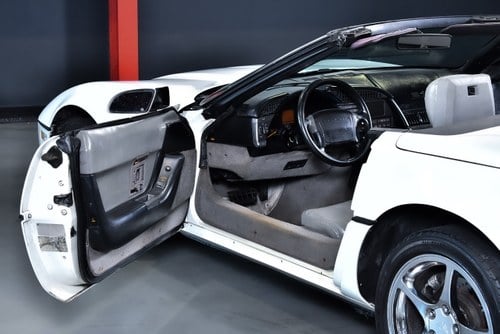 1990 Chevrolet Corvette C4 Convertible 350CI V8 In vendita (immagine 28 di 77)