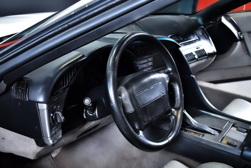1990 Chevrolet Corvette C4 Convertible 350CI V8 In vendita (immagine 32 di 77)