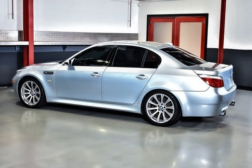 2008 BMW M5 Sedan 5,0L V10 à venda (imagem 21 de 96)