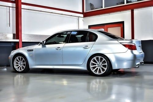 2008 BMW M5 Sedan 5,0L V10 à venda (imagem 22 de 96)