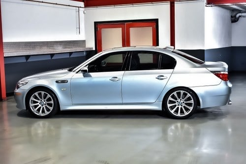 2008 BMW M5 Sedan 5,0L V10 à venda (imagem 23 de 96)