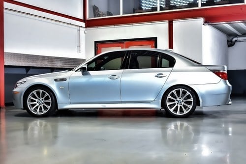 2008 BMW M5 Sedan 5,0L V10 à venda (imagem 24 de 96)