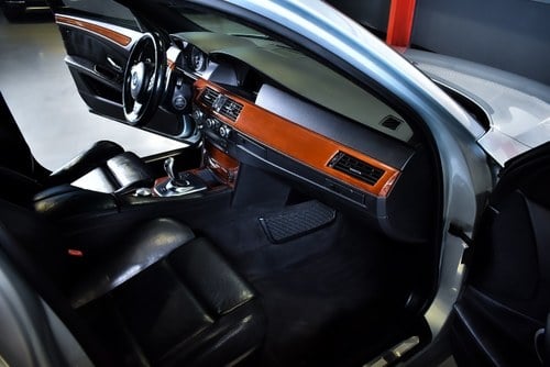 2008 BMW M5 Sedan 5,0L V10 à venda (imagem 44 de 96)