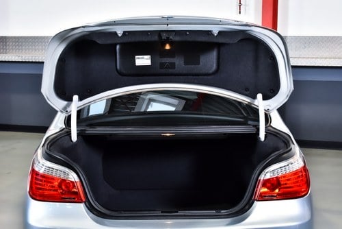 2008 BMW M5 Sedan 5,0L V10 à venda (imagem 53 de 96)