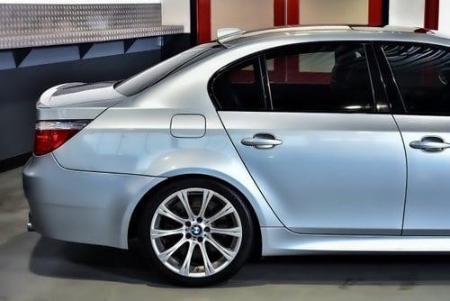 2008 BMW M5 Sedan 5,0L V10 à venda (imagem 59 de 96)