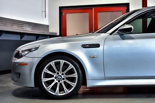 2008 BMW M5 Sedan 5,0L V10 à venda (imagem 70 de 96)