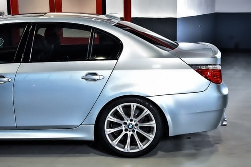 2008 BMW M5 Sedan 5,0L V10 à venda (imagem 75 de 96)