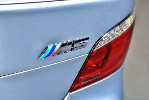 2008 BMW M5 Sedan 5,0L V10 à venda (imagem 83 de 96)