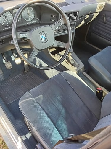 1986 BMW 518 E28 zum Verkauf (Bild 45 von 92)