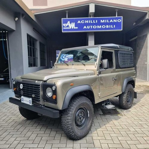 2011 Land Rover Defender RESTORED 90 2.2 PUMA TD4- LIFE&STYL A vendre