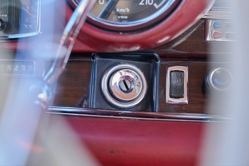 1969 Mercedes-Benz W111 280SE Coupe For Sale (picture 44 of 155)