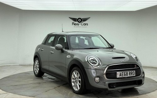 2018 MINI HATCH 2.0 Cooper S Steptronic Euro 6 (s/s) 5dr À venda