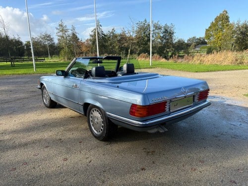 1988 Mercedes-Benz 560SL R107 For Sale (picture 7 of 81)