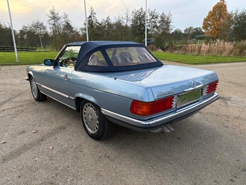 1988 Mercedes-Benz 560SL R107 For Sale (picture 20 of 81)