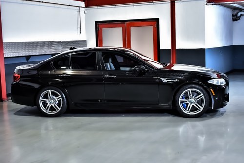 2014 BMW M5 Sedan 4,4L V8 à vendre (picture 8 of 113)