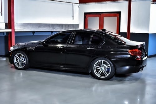 2014 BMW M5 Sedan 4,4L V8 à vendre (picture 17 of 113)