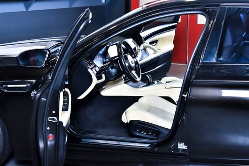 2014 BMW M5 Sedan 4,4L V8 à vendre (picture 25 of 113)