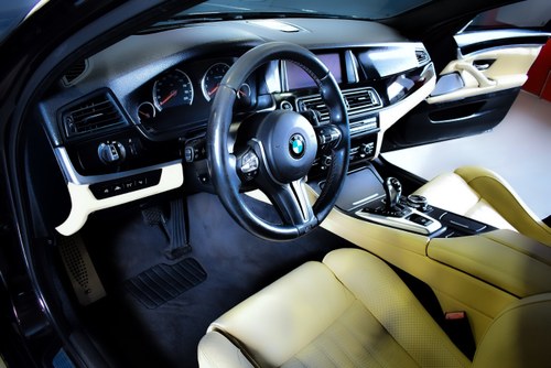 2014 BMW M5 Sedan 4,4L V8 à vendre (picture 36 of 113)