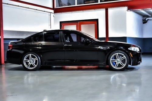 2014 BMW M5 Sedan 4,4L V8 à vendre (picture 72 of 113)