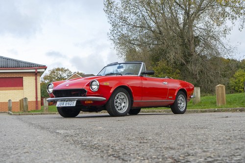 1983 Fiat 124 Sport Spider For Sale (picture 3 of 128)