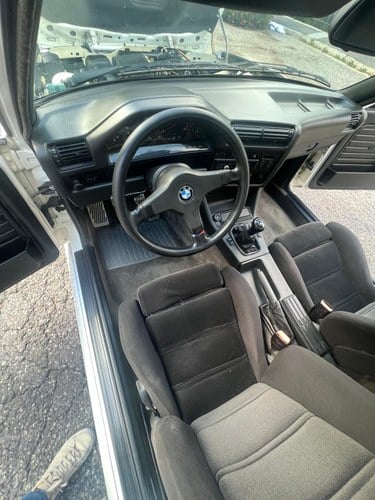 1987 BMW M3 E30 Te koop (foto 22 van 100)