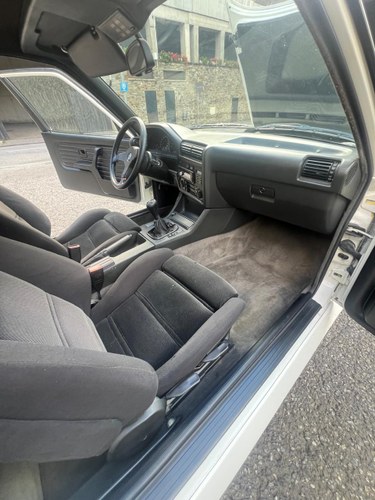 1987 BMW M3 E30 Te koop (foto 32 van 100)
