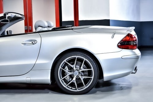 2005 Mercedes-Benz R230 SL600 'Sunroof' Convertible 5,5L V12 "Lorinser" For Sale (picture 86 of 115)