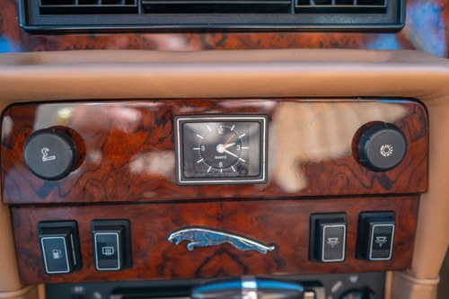 1986 Jaguar XJ12 Series 3 LHD For Sale (picture 39 of 104)