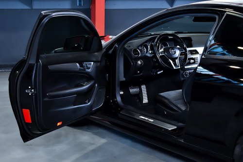 2014 Mercedes-Benz C63 AMG Coupe 6,3L V8 For Sale (picture 33 of 118)