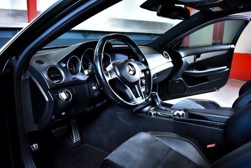 2014 Mercedes-Benz C63 AMG Coupe 6,3L V8 For Sale (picture 44 of 118)