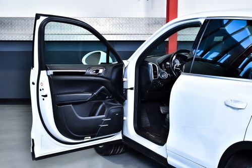 2015 Porsche Cayenne S SUV 3,6L V6 à venda (imagem 29 de 85)