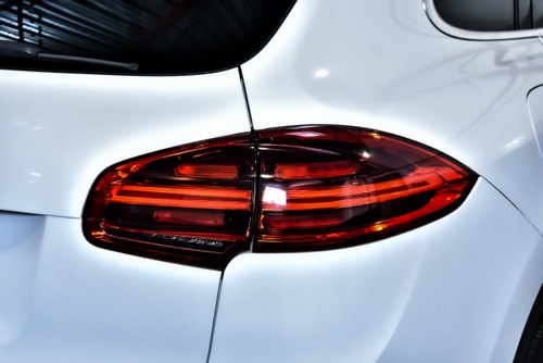 2015 Porsche Cayenne S SUV 3,6L V6 à venda (imagem 74 de 85)