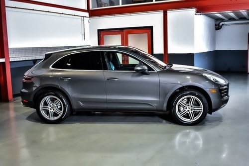 2016 Porsche Macan S 3,0L Twin Turbo V6 à venda (imagem 9 de 117)