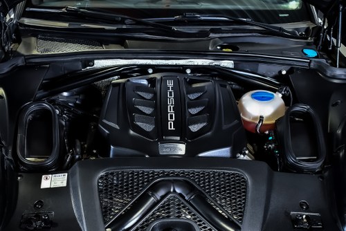 2016 Porsche Macan S 3,0L Twin Turbo V6 à venda (imagem 72 de 117)