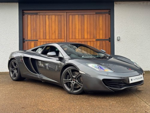 2012 McLaren 12C 3.8T V8 Coupe À venda
