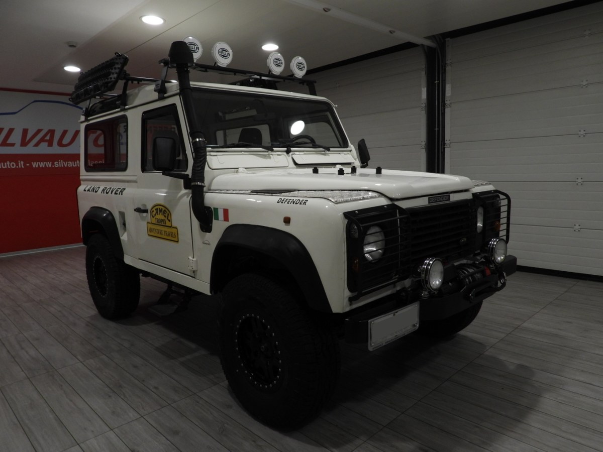 1996 Land Rover Defender White Manual, 5 speed Right Hand Drive in ...
