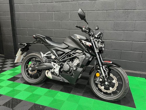 2025 HONDA CB125R In vendita