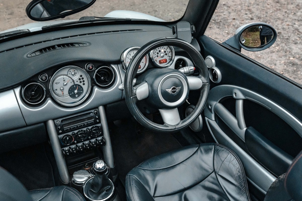 Mini R52 Interior 2004 MINI R52 Cooper Convertible For Sale By Auction