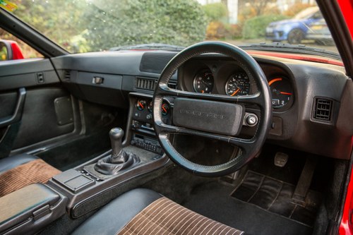 1986 Porsche 924 S zum Verkauf (Bild 14 von 127)