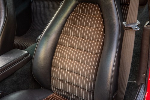 1986 Porsche 924 S zum Verkauf (Bild 34 von 127)