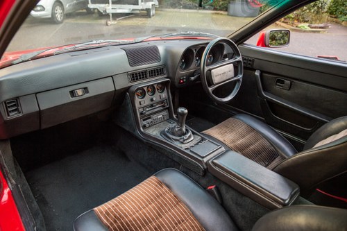 1986 Porsche 924 S zum Verkauf (Bild 28 von 127)