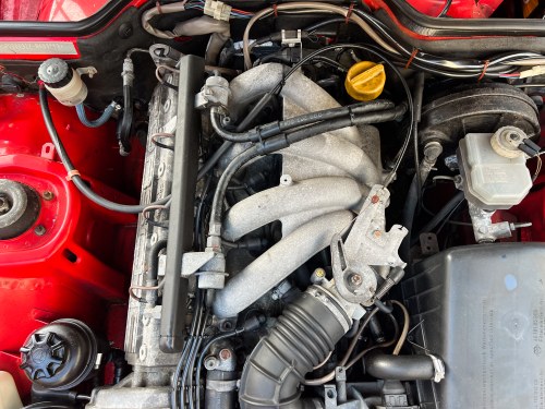 1986 Porsche 924 S zum Verkauf (Bild 88 von 127)