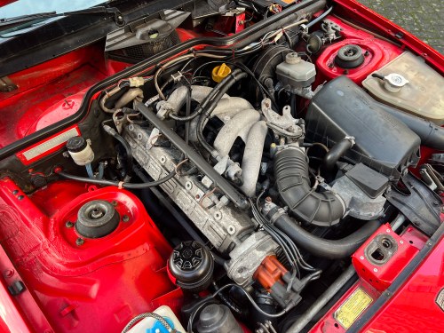 1986 Porsche 924 S zum Verkauf (Bild 91 von 127)