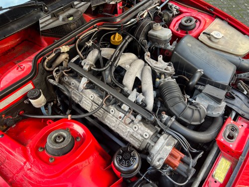 1986 Porsche 924 S zum Verkauf (Bild 99 von 127)